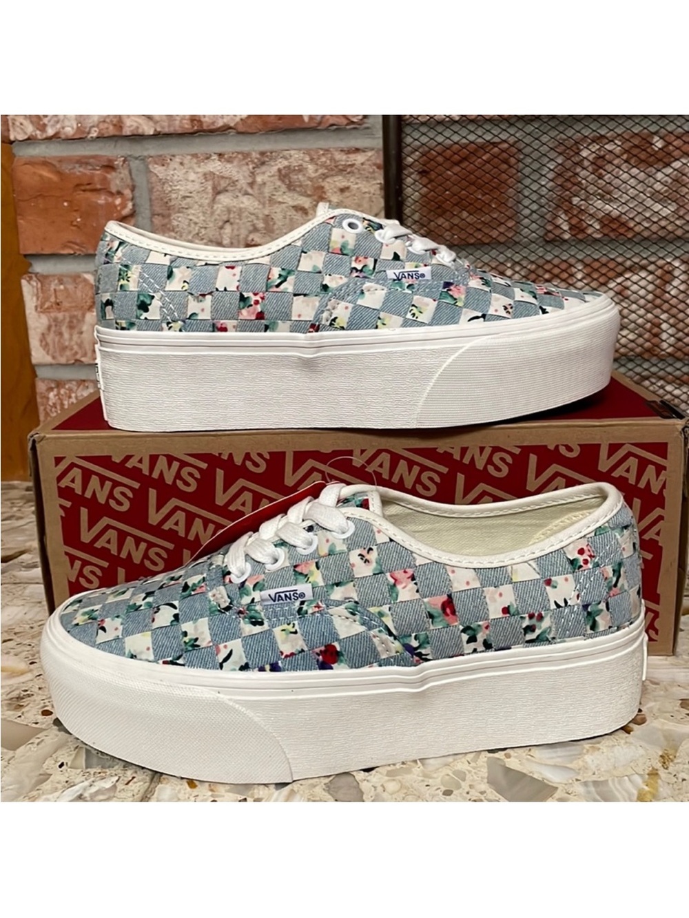 Vans Platform Checkerboard Floral Lace-Up Sneakers - Blue/White